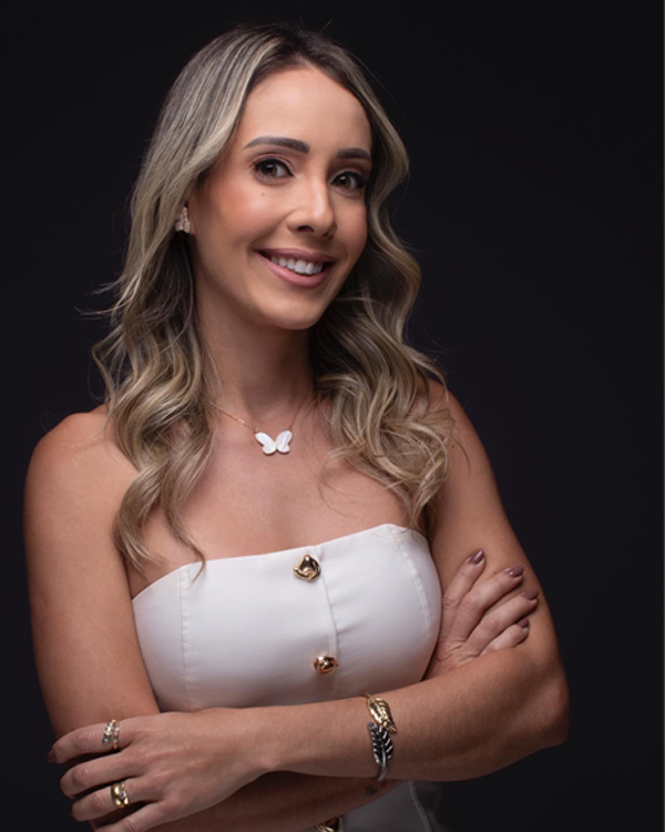 Dra. Daliane Faleiro